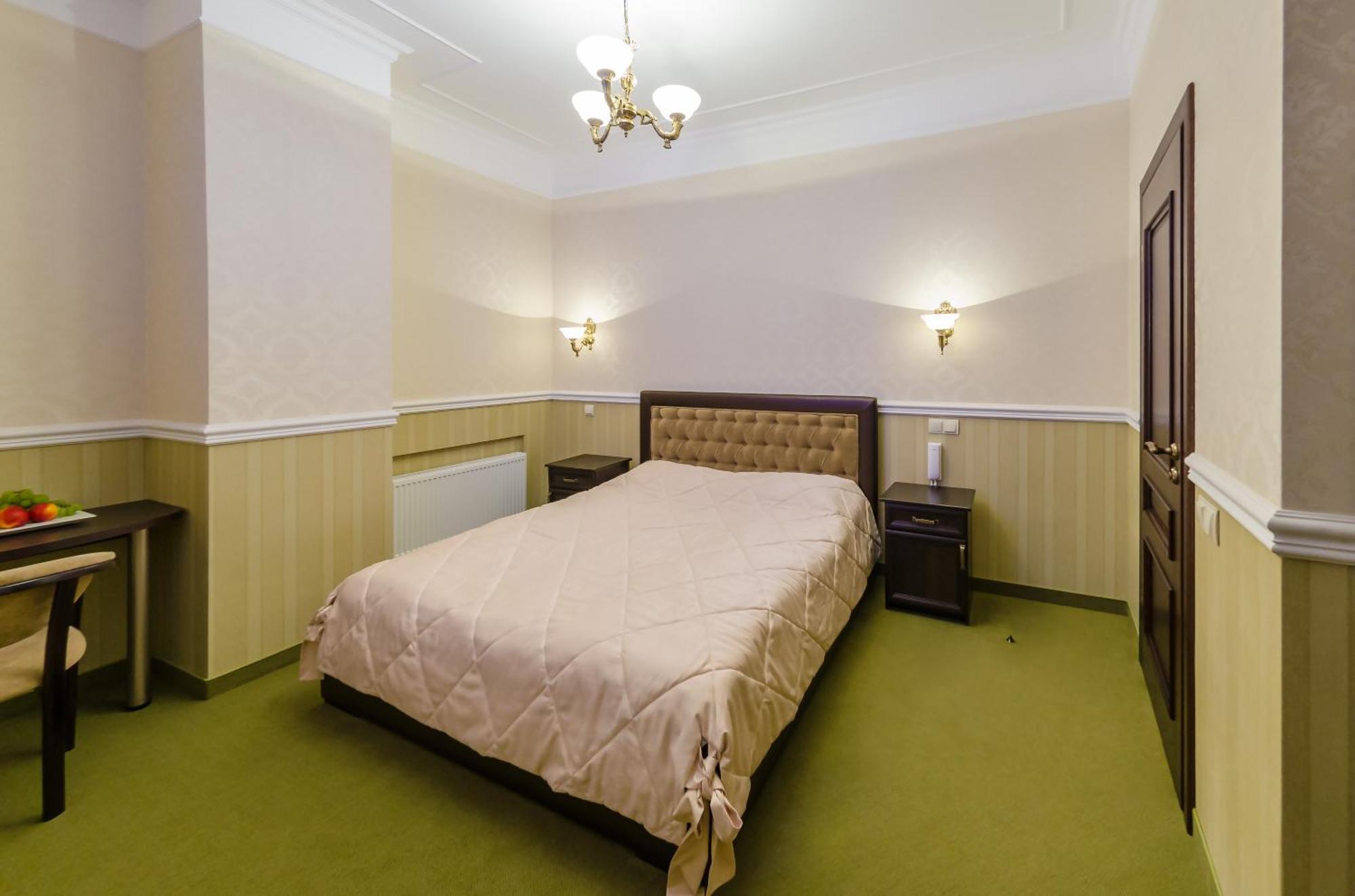Franz Hotel&Restaurant Ivano-Frankivszk Kültér fotó
