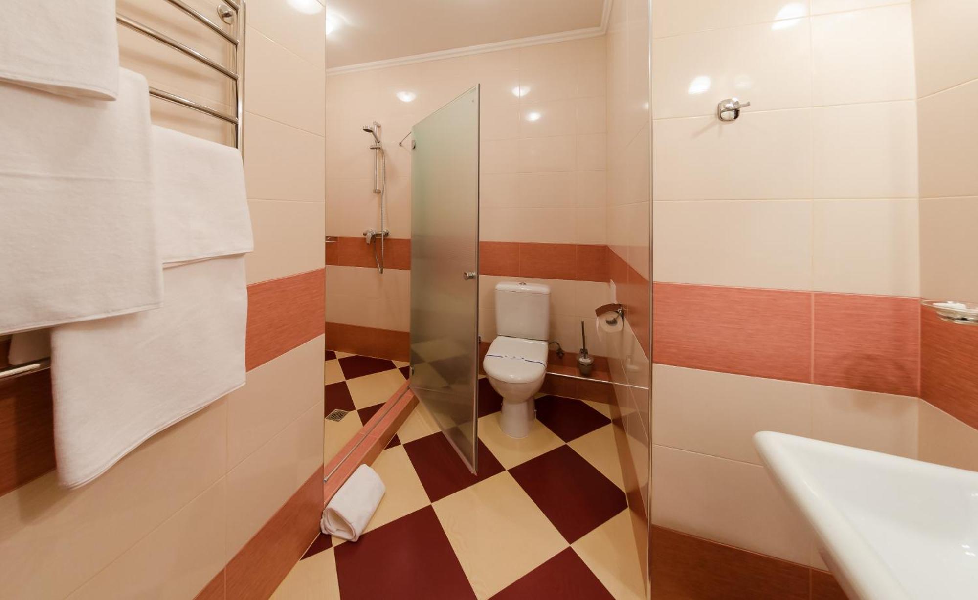 Franz Hotel&Restaurant Ivano-Frankivszk Kültér fotó