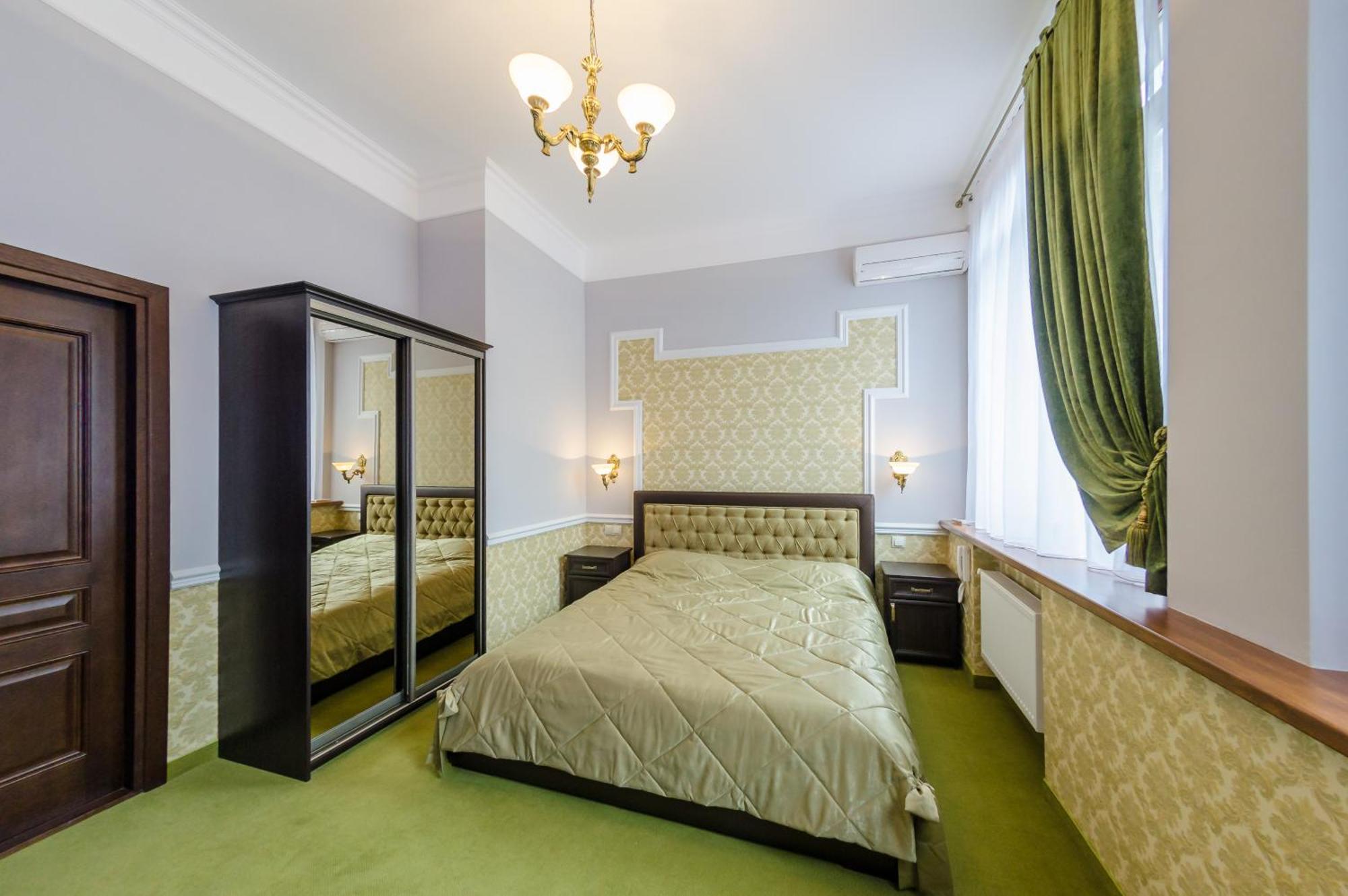 Franz Hotel&Restaurant Ivano-Frankivszk Kültér fotó